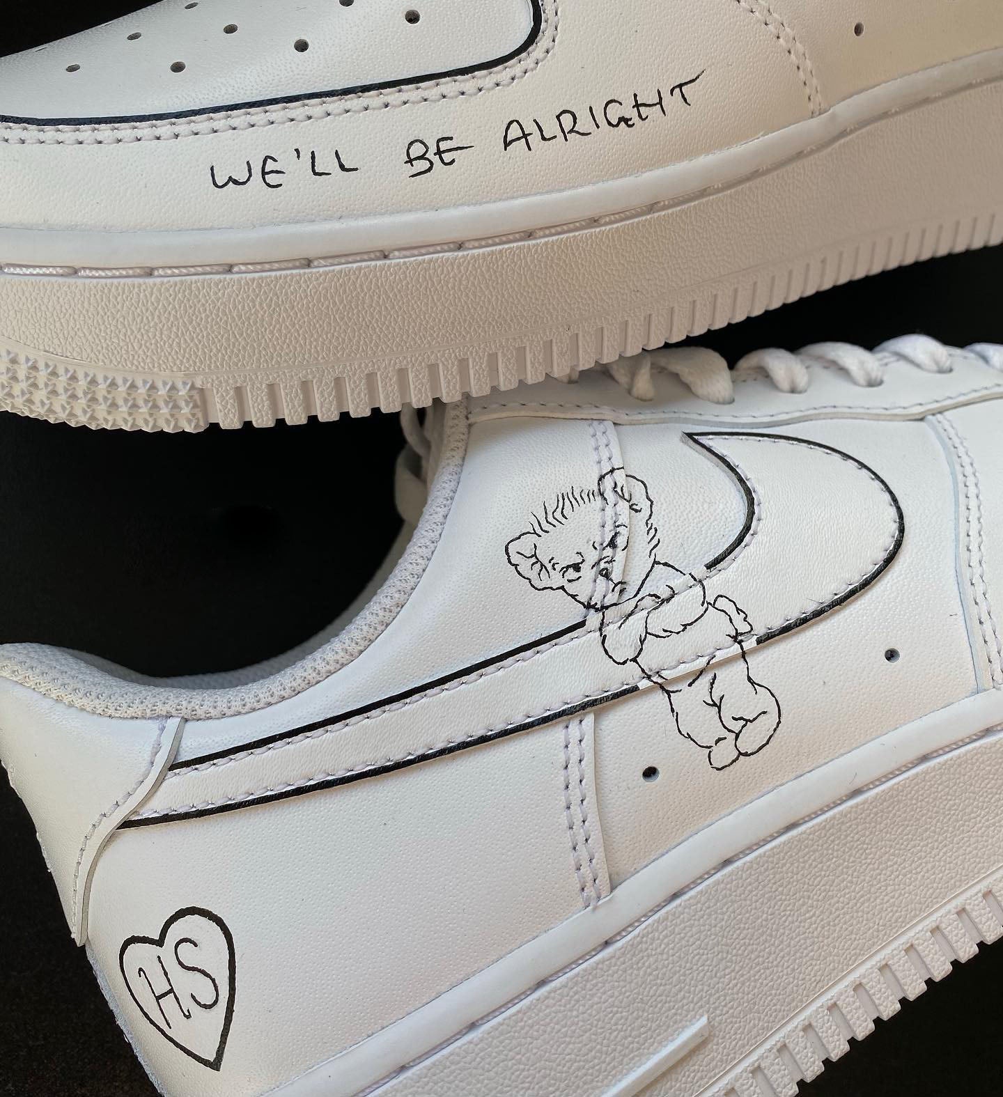 Handpainted Sneakers - Personalised Sneakers - Custom Harry Fine Line Nike Air Force - Air Force 1 AF1 Sneakers