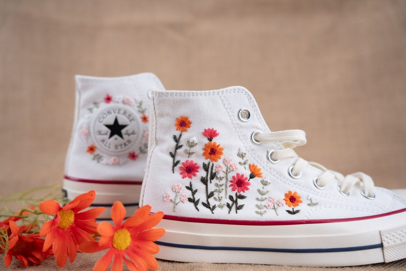 Gerbera Floral Garden Hand Embroidery Converse, Handmade And Customizable, Converse Chuck Taylor 1970s