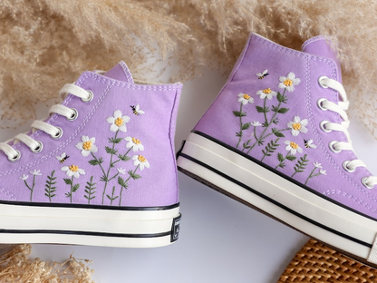 Custom Converse Chuck Taylor Daisy Flower Embroidered Converse Shoes, Daisy Flower and Bee Embroidered Converse Custom, Valentine Gift