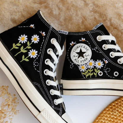 Custom Embroidered Converse High Tops, Daisy Flower Embroidered Converse, Custom Converse Chuck Taylor 1970 Embroidered Daisy Flower and Bee