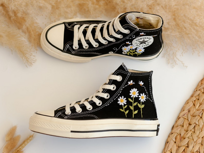 Custom Embroidered Converse High Tops, Daisy Flower Embroidered Converse, Custom Converse Chuck Taylor 1970 Embroidered Daisy Flower and Bee