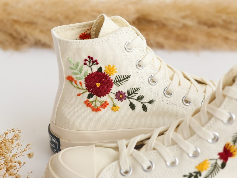 Wedding Shoes for Bride, Bridal Flower Embroidered Converse Custom, Wedding Flower Embroidered Sneakers, Personalized Bridal Sneaker