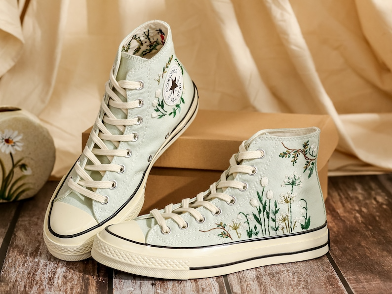 Customized Embroidered Converse High Tops, Flower Embroidered Shoes Women, Personalized Sneakers, Wedding Converse for Bride, Handmade Gift