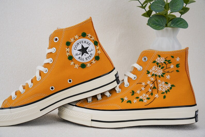 Small Wild Daisy Flowers Hand Embroidery Converse Shoes, Handmade And Customizable, Converse Chuck Taylor 1970s