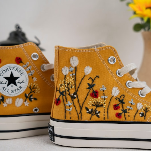 Flower Embroidered Converse Platform, Hand Embroidered Shoes, Personalized Bridal Shoes