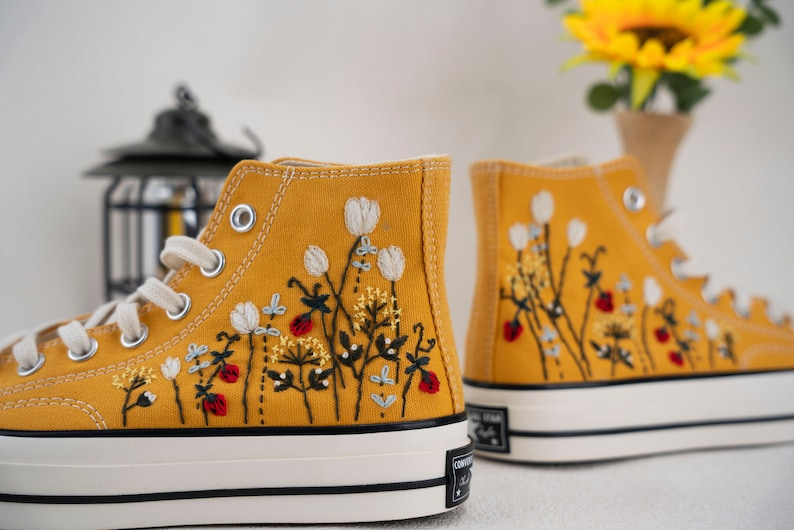 Flower Embroidered Converse Platform, Hand Embroidered Shoes, Personalized Bridal Shoes