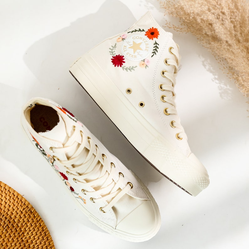 Wedding Sneakers Platform for Bride, Bridal Flower Embroidered Converse Platform, Name and Date Embroidered Shoes, Personalized Bridal Shoes