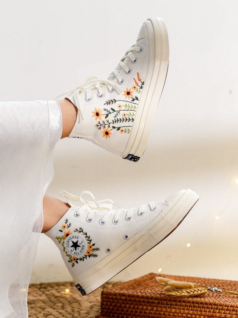 Custom Wedding Converse Embroidered Sunflower for Bride, Wedding Flower Embroidered Shoes, Bridal Flower Embroidered Sneaker Name Embroidery