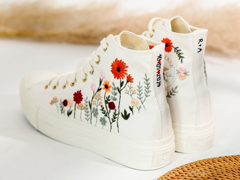 Wedding Sneakers Platform for Bride, Bridal Flower Embroidered Converse Platform, Name and Date Embroidered Shoes, Personalized Bridal Shoes