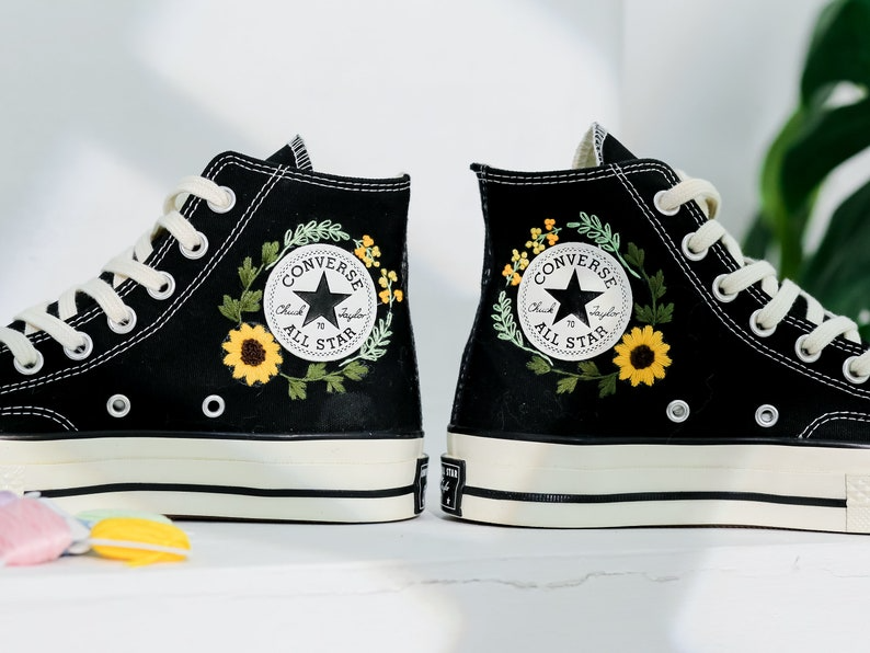 Embroidered Converse Custom, Sunflower Embroidered Shoes, Sunflower Embroidered Converse, Sunflower Embroidered Sneakers, Gifts for Couples