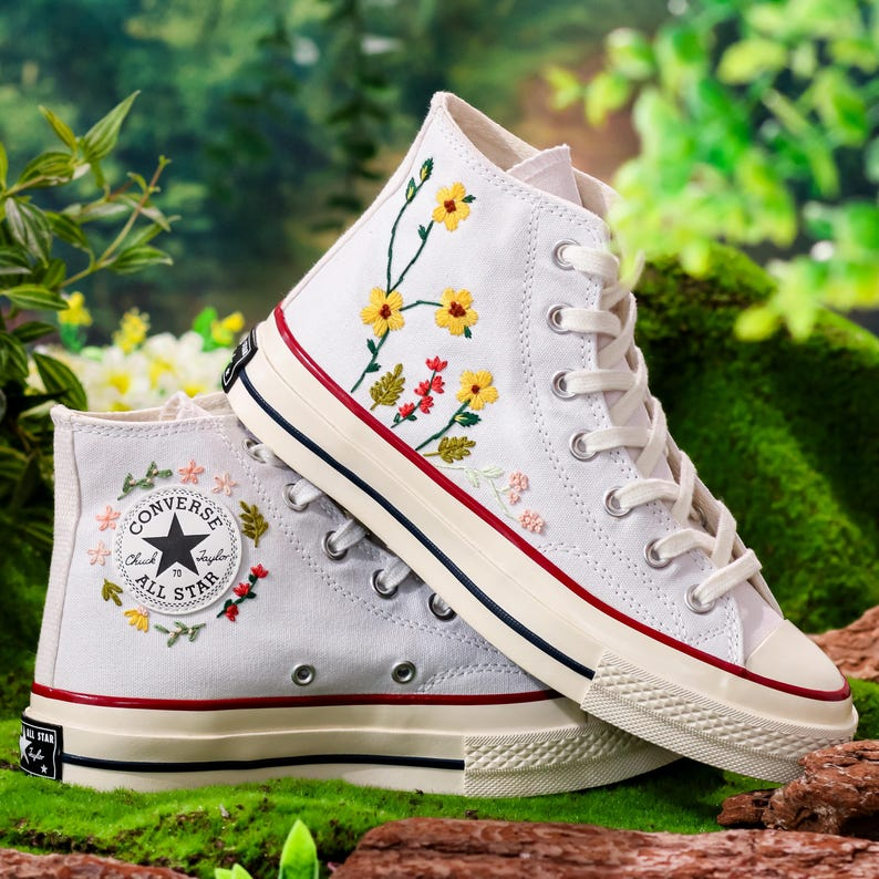 Embroidered Wedding Converse, Bridal Flowers Embroidered Sneakers for Bride, Sunflower Embroidery Shoes for Bride, Wedding Gift for Couple