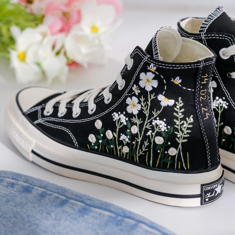 Custom Converse Chuck Taylor Daisy Embroidered Converse Shoes, Garden Flower Embroidered Sneaker, Embroidery Floral Shoes, Gifts for Her