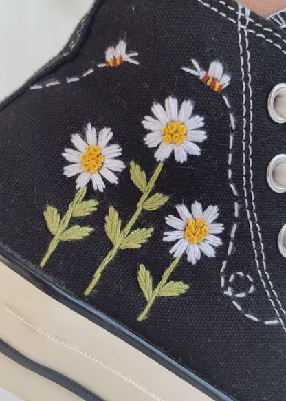 Custom Embroidered Converse High Tops, Daisy Flower Embroidered Converse, Custom Converse Chuck Taylor 1970 Embroidered Daisy Flower and Bee